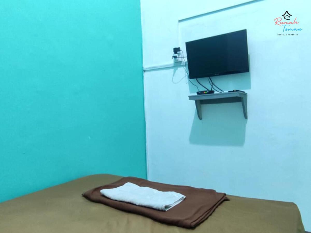 Rumah Teman Hostel Семаранг Экстерьер фото